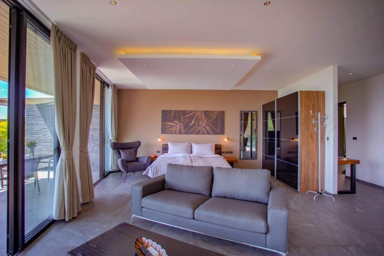 Aparthotel Ocean Rock Kalim Patong Exterior foto