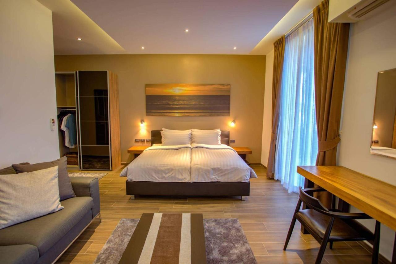 Aparthotel Ocean Rock Kalim Patong Exterior foto